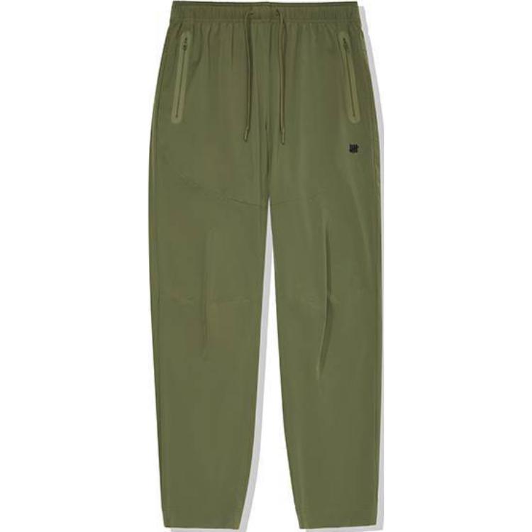 UNDEFEATED Relaxed Fit Logo Track Pants with Elastic Waist and Zipper Pockets. UP41GWP01M