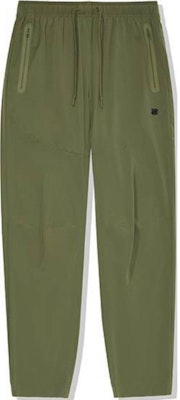 UNDEFEATED Relaxed Fit Logo Track Pants with Elastic Waist and Zipper Pockets. UP41GWP01M Buy UNDEFEATED Relaxed Fit Logo Track Pants with Elastic Waist and Zipper Pockets. UP41GWP01M