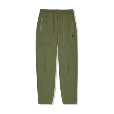 UNDFTD Relaxed Fit Logo Track Pants with Elastic Waist and Zipper Pockets. UP41GWP01M
