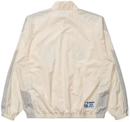 UNDEFEATED SS23 五道杠拼色运动夹克男女同款 UC31GWJ06M Lookbook UNDEFEATED SS23 五道杠拼色运动夹克男女同款 UC31GWJ06M