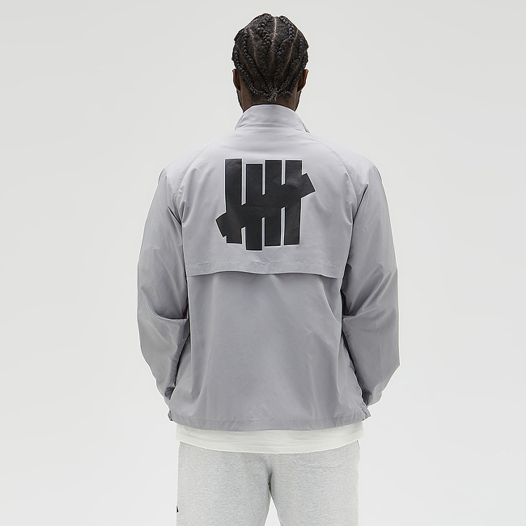 Sizing UNDEFEATED SS24 条纹标志拼色轻便夹克 男女同款. UC42GWJ02M