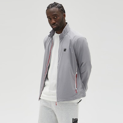 UNDEFEATED SS24 条纹标志拼色轻便夹克 男女同款. UC42GWJ02M Cheap UNDEFEATED SS24 条纹标志拼色轻便夹克 男女同款. UC42GWJ02M