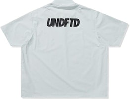 UNDEFEATED SS24 Striped Logo Contrast Henry Neck Woven Tee Unisex UC41GSS02M UNDEFEATED SS24 Striped Logo Contrast Henry Neck Woven Tee Unisex UC41GSS02M