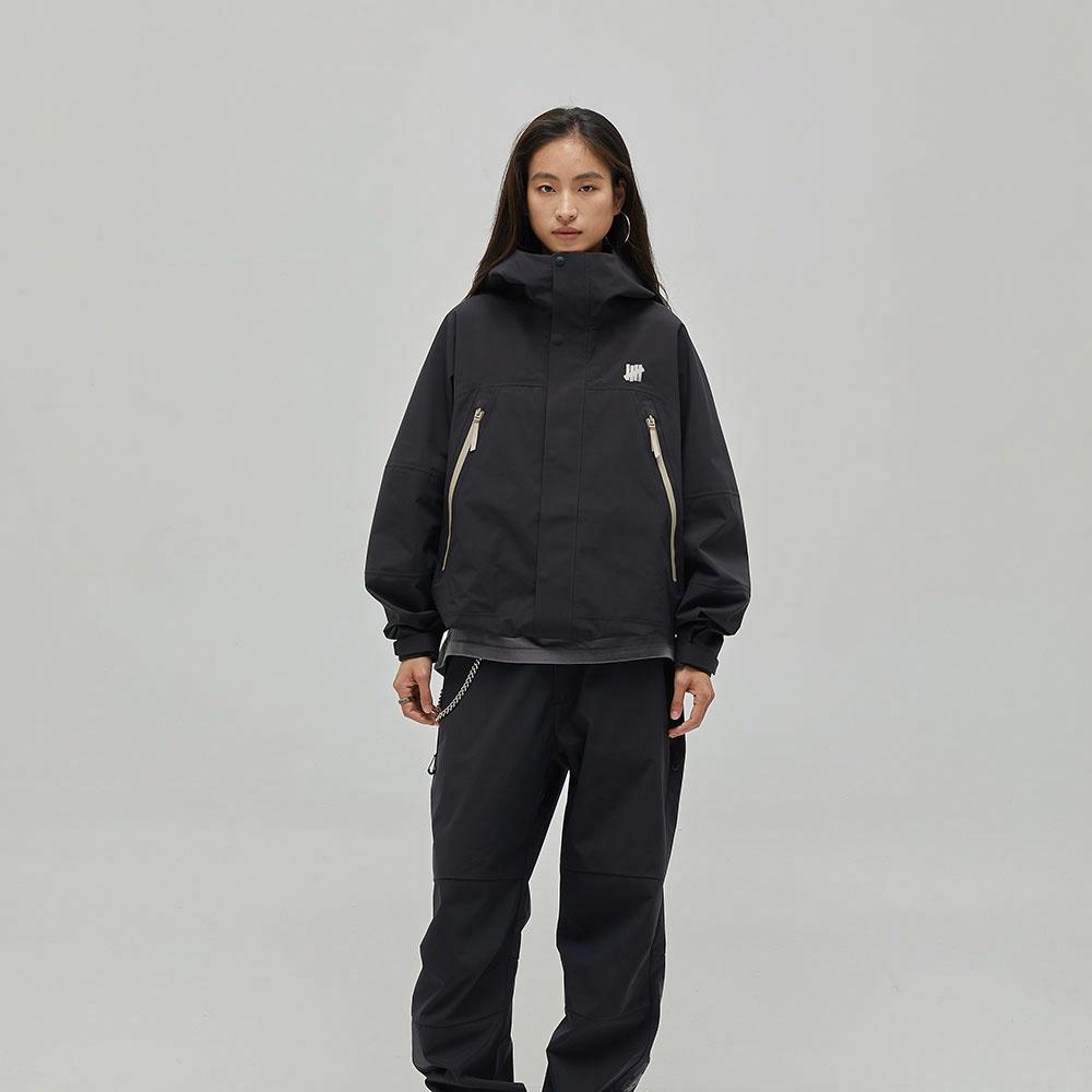 Purchase UNDEFEATED SS25 Triple-Layer Waterproof Jacket Outdoor Unisex 5-Strikes Design UC51GWJ01M