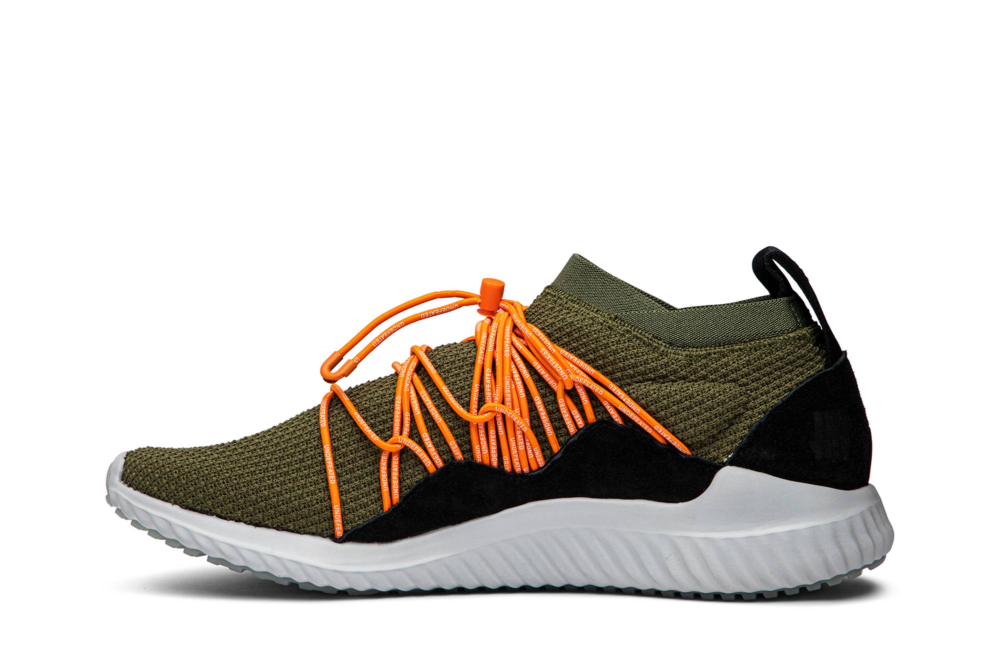 Lookbook Undefeated x adidas Climacool 'Olive Cargo' zapatillas deportivas. G26649