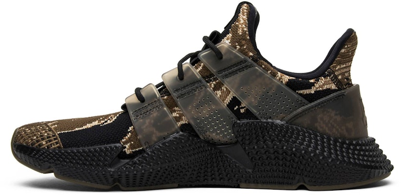 UNDEFEATED x adidas Prophere 'Tiger Camo' Lelaki Sneakers AC8198 Lookbook UNDEFEATED x adidas Prophere 'Tiger Camo' Lelaki Sneakers AC8198