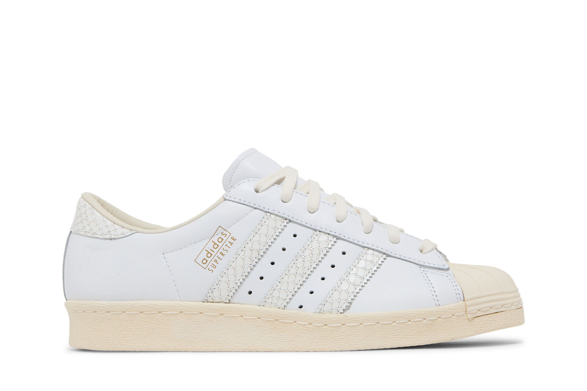 Buy UNDEFEATED x adidas Superstar 80 'Putih' B34077