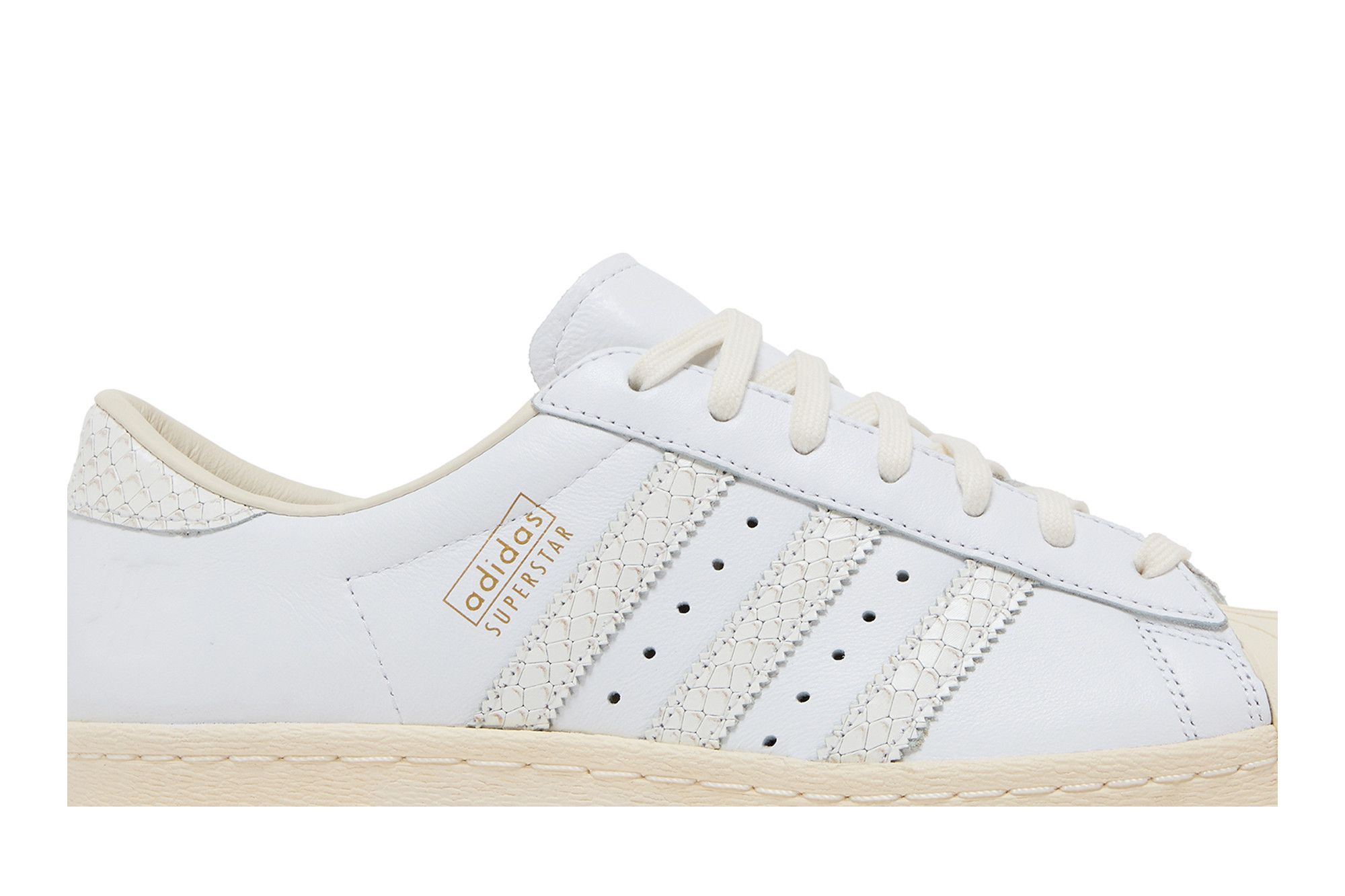 Order UNDEFEATED x adidas Superstar 80 'Putih' B34077