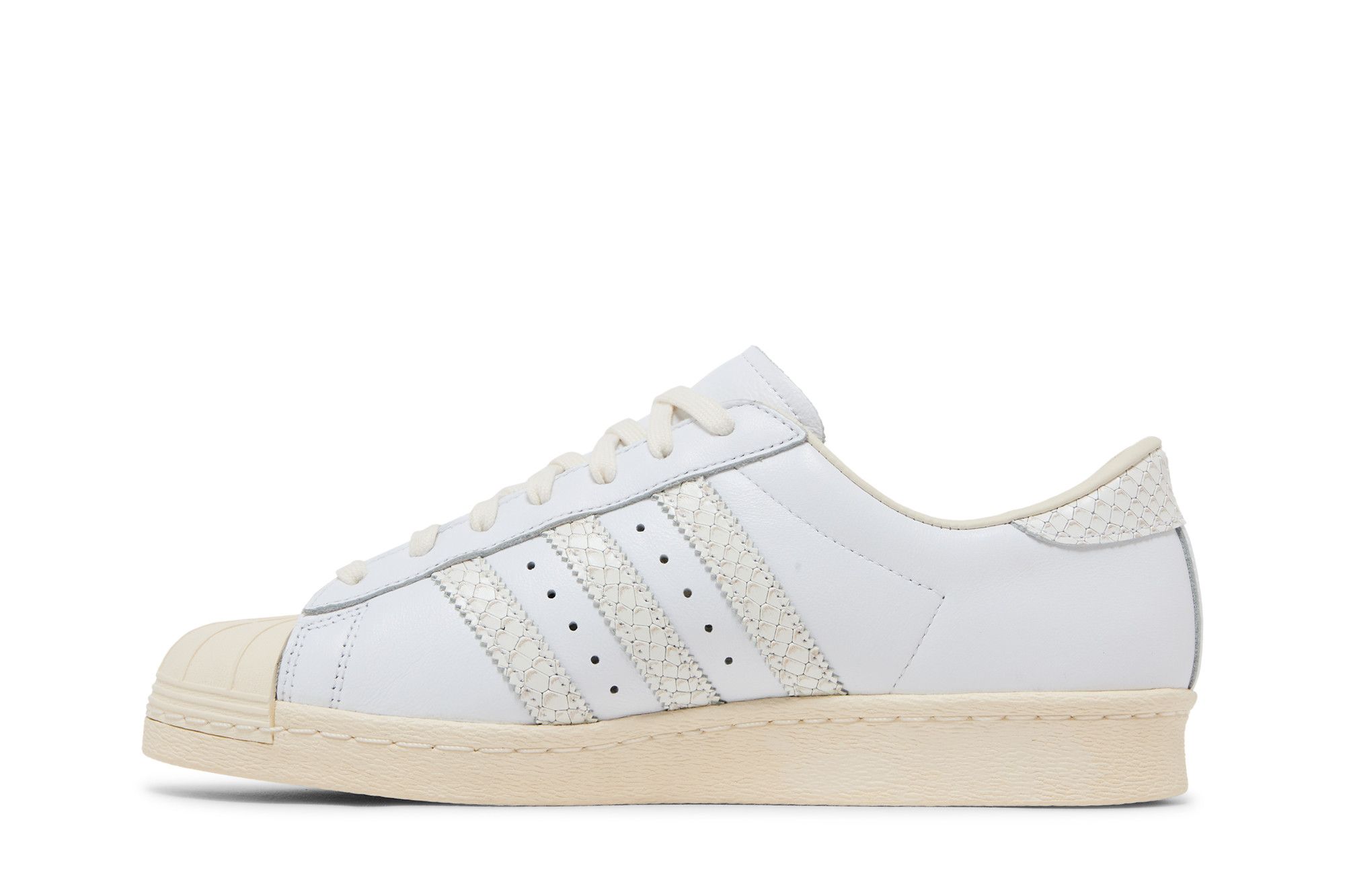 Lookbook UNDEFEATED x adidas Superstar 80 'Putih' B34077