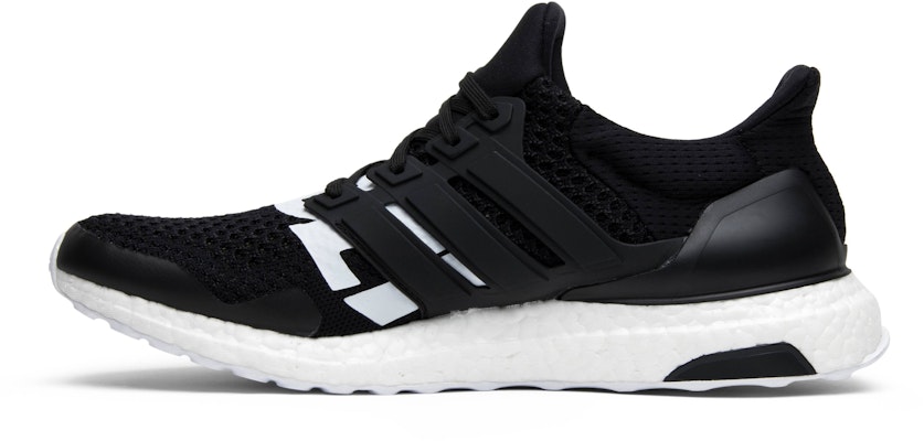 UNDEFEATED x adidas UltraBoost 4.0 'Hitam' B22480 Lookbook UNDEFEATED x adidas UltraBoost 4.0 'Hitam' B22480