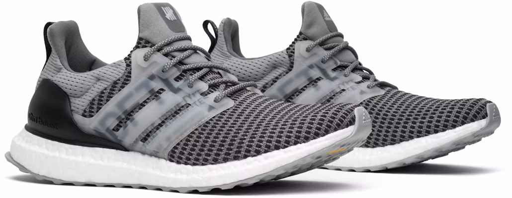 Adidas ultra boost top x undefeated 32