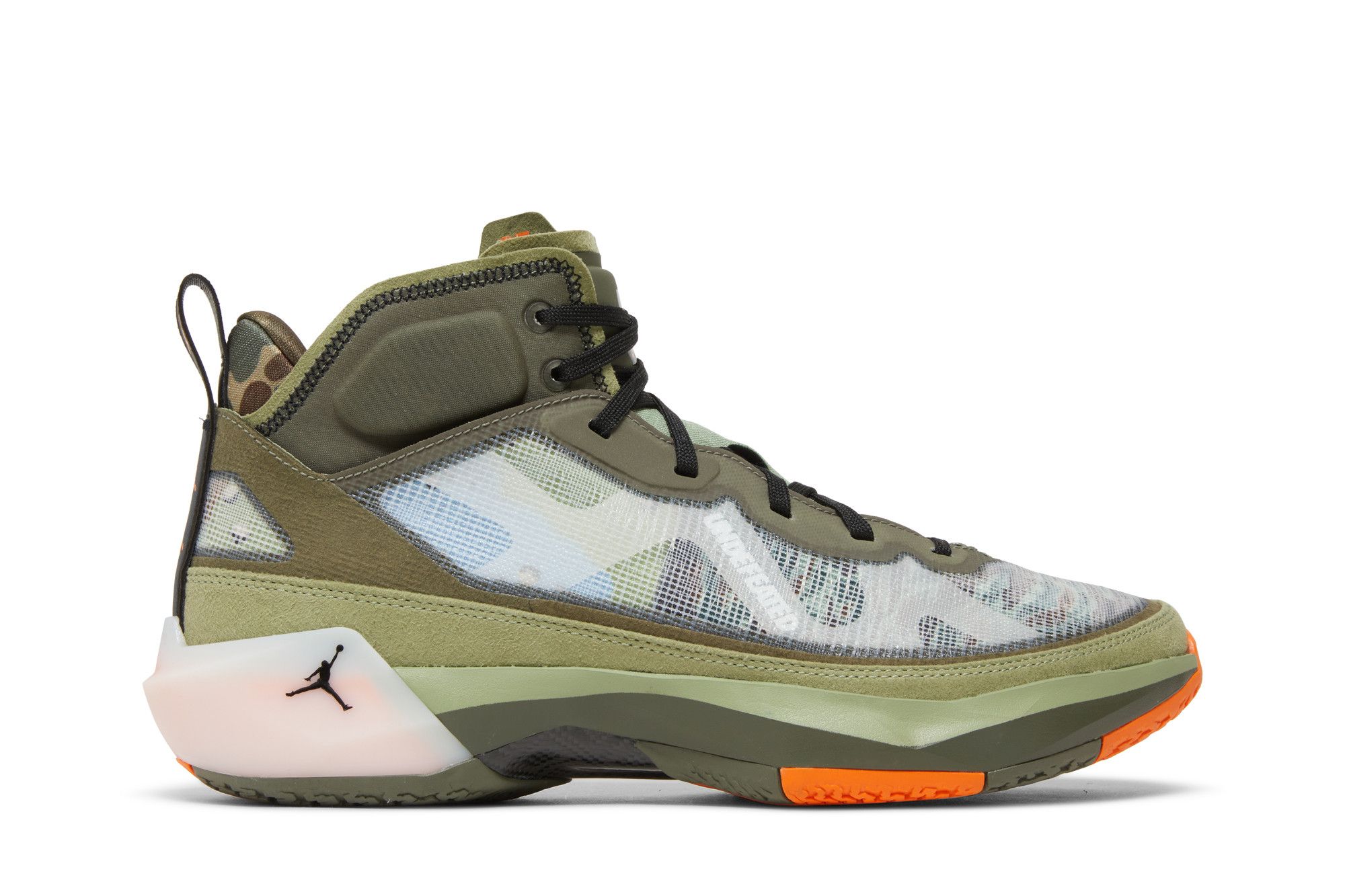 UNDEFEATED x Air Jordan 37 'Flight Jacket' DV6255-300