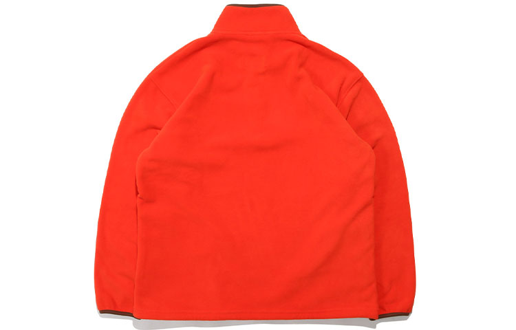 Lookbook UNDEFEATED x Champion 聯名 Logo 立領夾克。 C8-N665