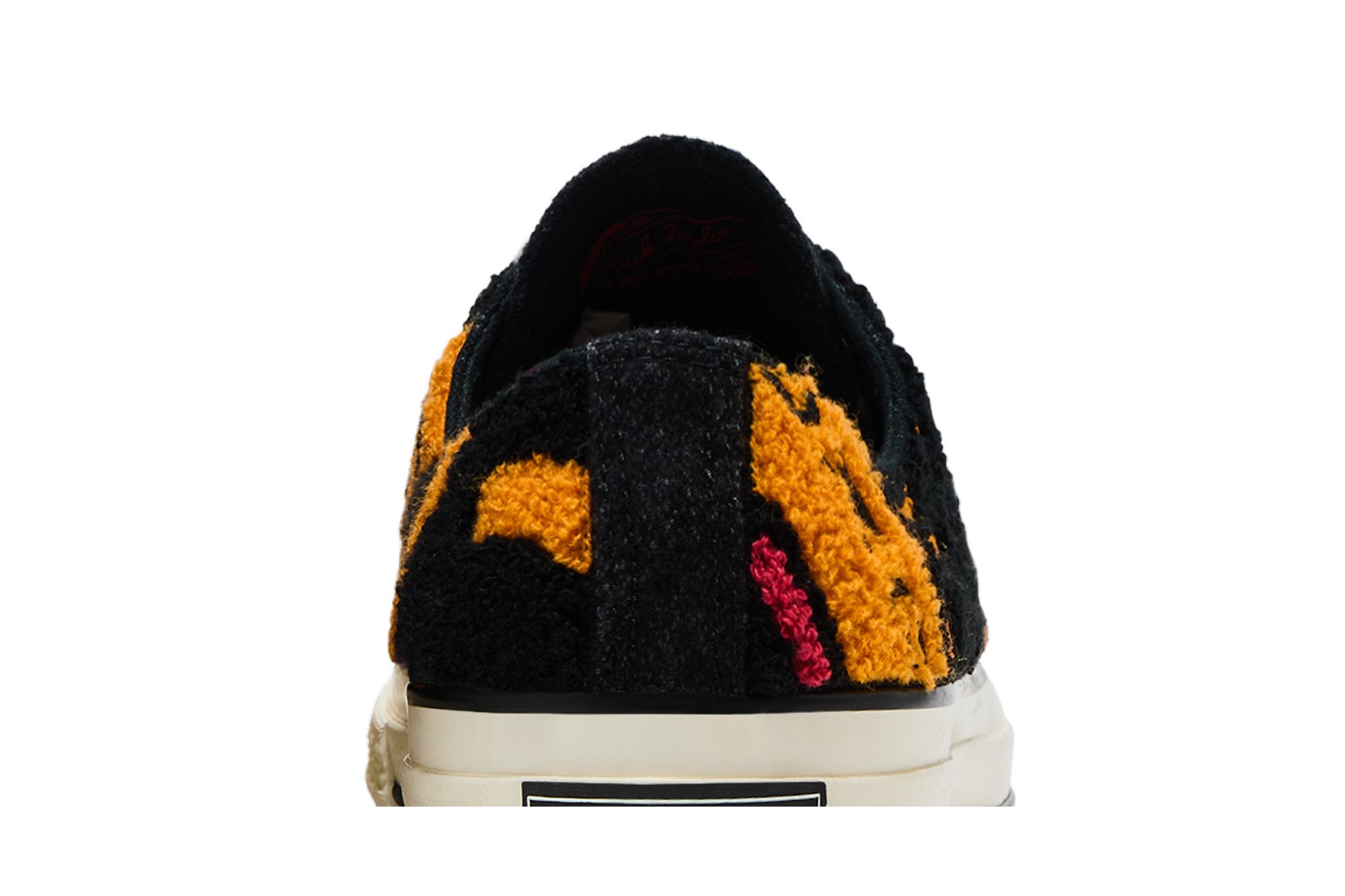 Sizing UNDEFEATED x Converse Chuck 70 'Chaqueta Universitaria' 162981C