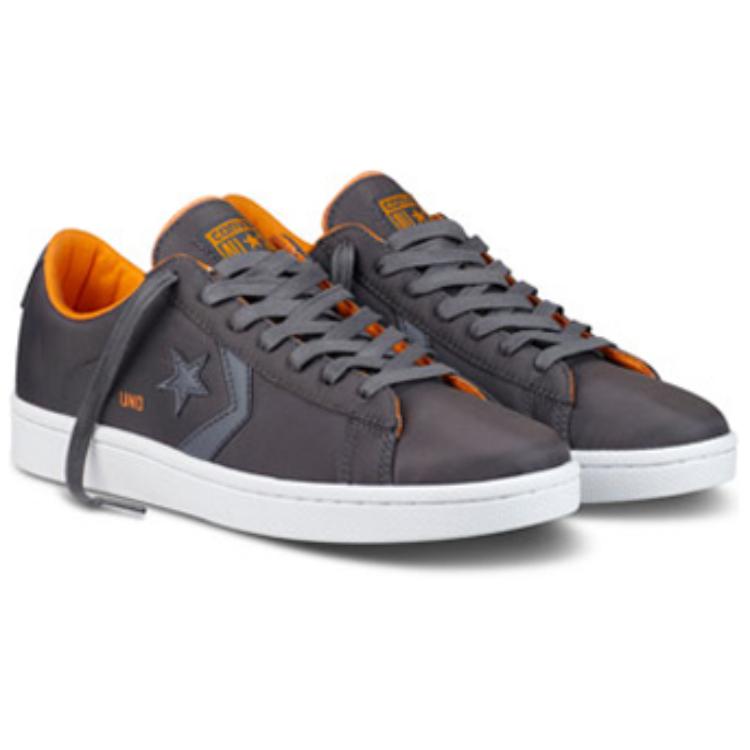 Shop UNDEFEATED x Converse Pro Leather 'Ceniza Otoñal' 133075C