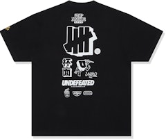 UNDEFEATED x Cup Noodles FW25 Logo Tee - 5 Strikes Graphic Unisex T-Shirt UC54GSS07M UNDEFEATED x Cup Noodles FW25 Logo Tee - 5 Strikes Graphic Unisex T-Shirt UC54GSS07M