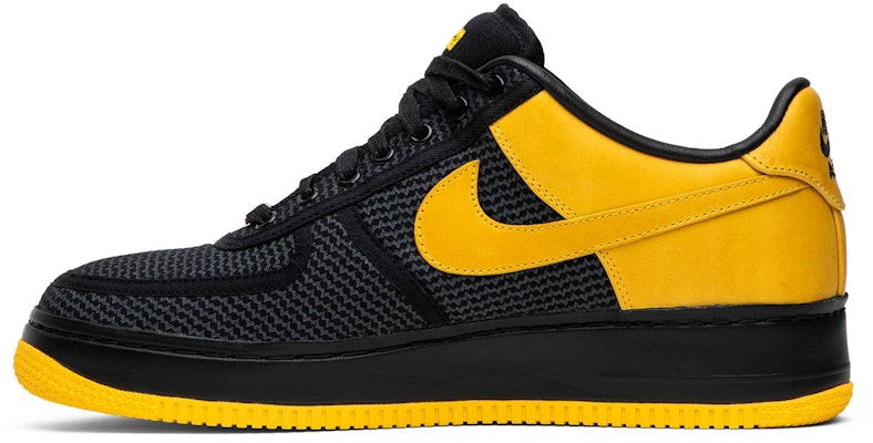 UNDEFEATED x Livestrong x Nike Air Force 1 Low Supreme 'Livestrong' zapatillas 318985-700 Lookbook UNDEFEATED x Livestrong x Nike Air Force 1 Low Supreme 'Livestrong' zapatillas 318985-700