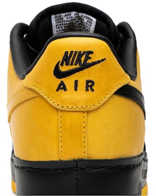UNDEFEATED x Livestrong x Nike Air Force Low Supreme 'Livestrong' 318985-700