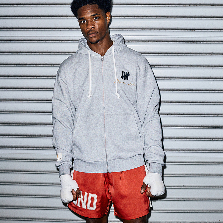 Purchase UNDEFEATED x Muhammad Ali SS24 标志印花连帽卫衣男女款套头衫. UC42GKH01M