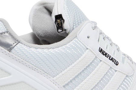 UNDEFEATED x NBHD x adidas ZX 8000 "白ガム" Q47205 1