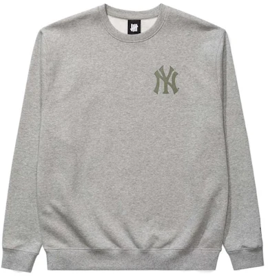 UNDEFEATED x New Era 聯名款男女同款圓領長袖衛衣 UI32GKC01M Shop UNDEFEATED x New Era 聯名款男女同款圓領長袖衛衣 UI32GKC01M