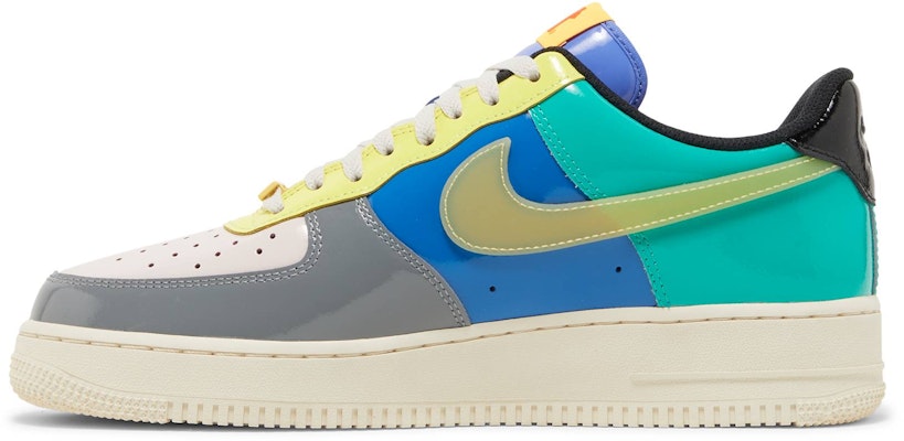 UNDEFEATED x Nike Air Force 1 Low 'Komuniti' DV5255-001 Lookbook UNDEFEATED x Nike Air Force 1 Low 'Komuniti' DV5255-001