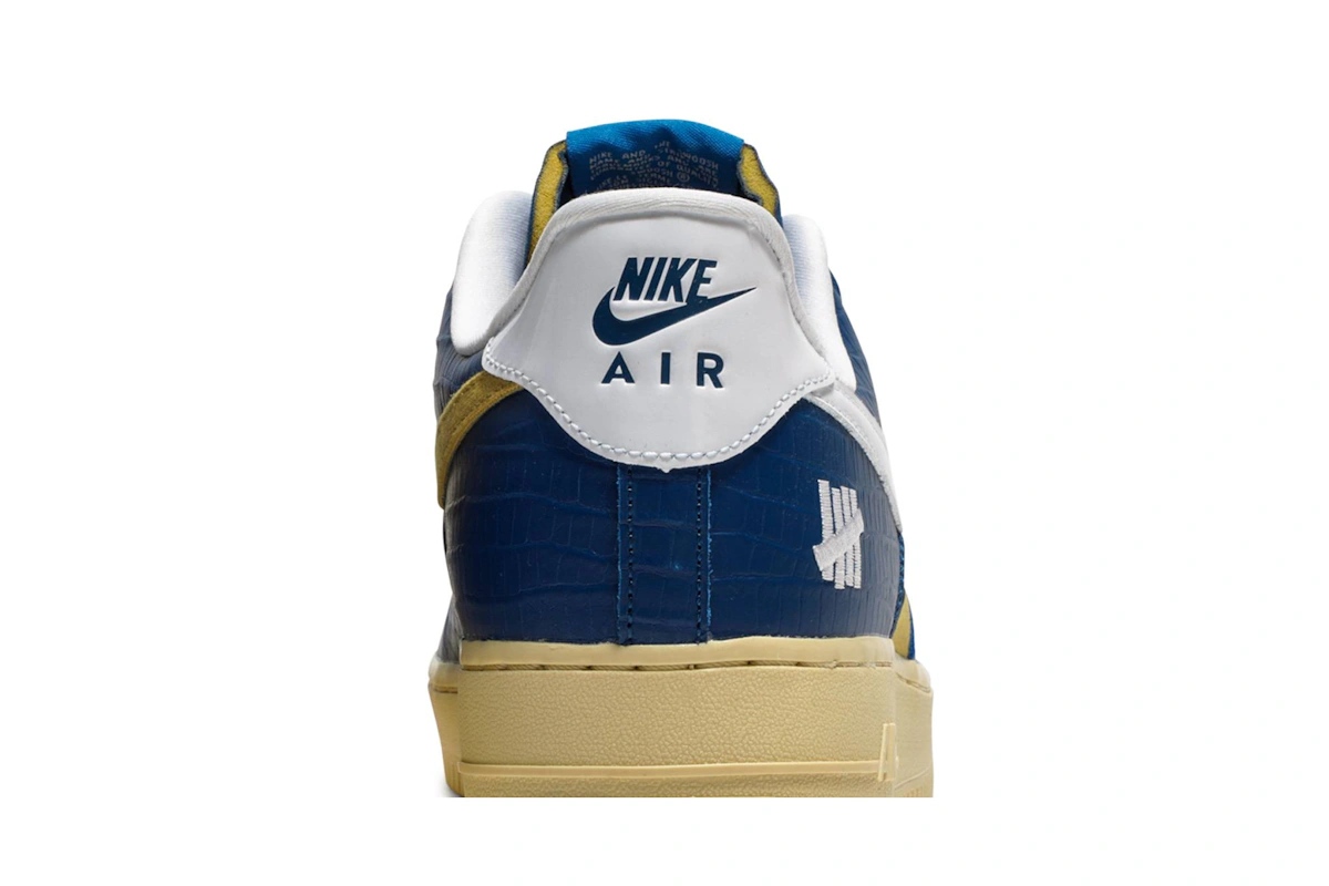 UNDEFEATED x Nike Air Force 1 Low SP 'Dunk vs AF1'