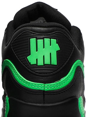 언디피티드 x 나이키 에어맥스 90 '블랙 그린 스파크' CJ7197-004 Sizing 언디피티드 x 나이키 에어맥스 90 '블랙 그린 스파크' CJ7197-004