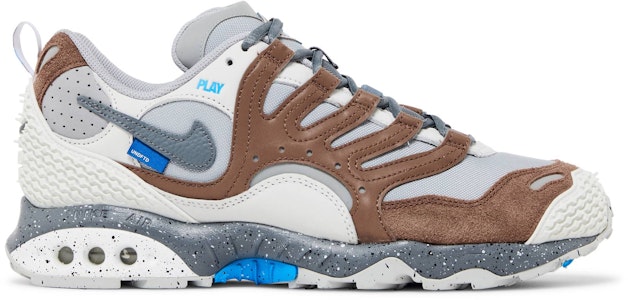 언디피티드 x 나이키 에어 테라 휴마라 '아키오 브라운' FN7546-200 Buy 언디피티드 x 나이키 에어 테라 휴마라 '아키오 브라운' FN7546-200