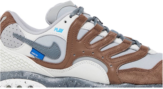 언디피티드 x 나이키 에어 테라 휴마라 '아키오 브라운' FN7546-200 Order 언디피티드 x 나이키 에어 테라 휴마라 '아키오 브라운' FN7546-200