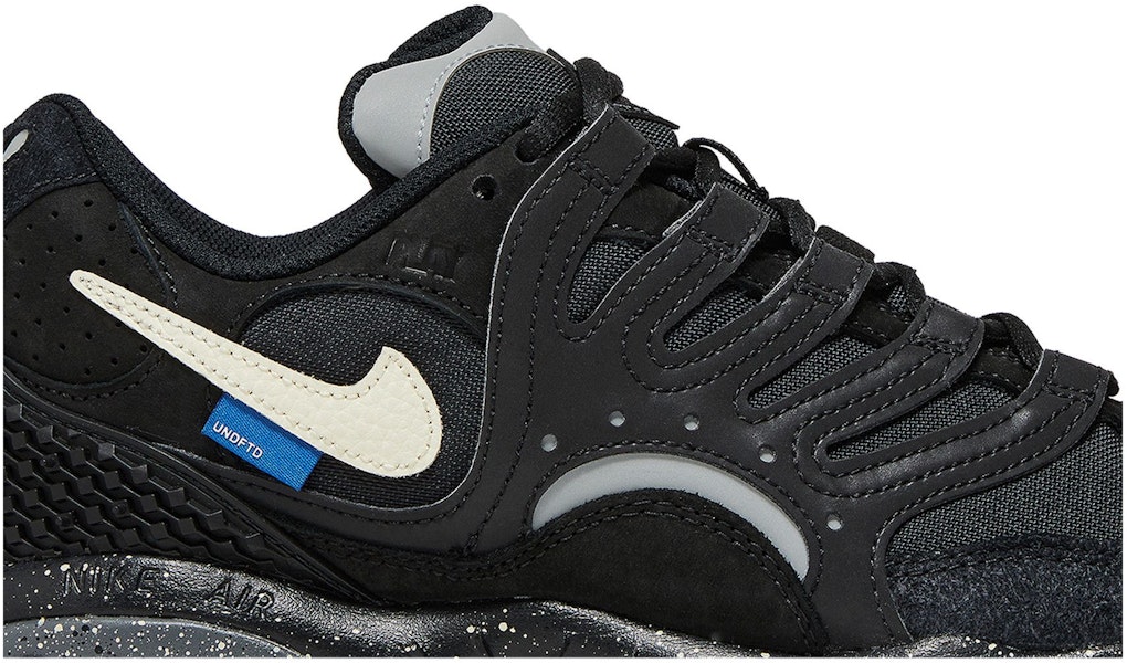 Undefeated x Nike Air Terra Humara 'Hitam' FN7546-002 Lookbook Undefeated x Nike Air Terra Humara 'Hitam' FN7546-002
