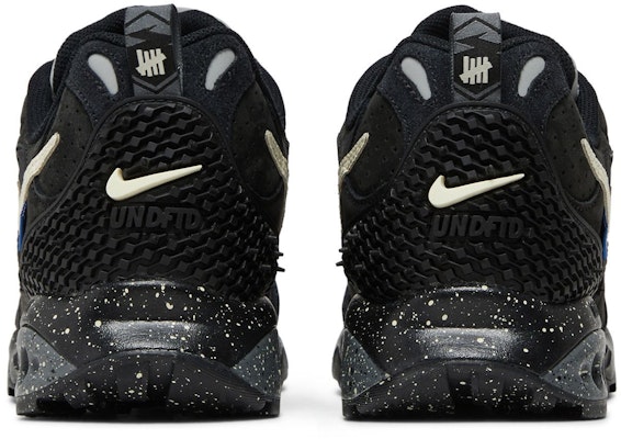 Undefeated x Nike Air Terra Humara 'Hitam' FN7546-002 Sizing Undefeated x Nike Air Terra Humara 'Hitam' FN7546-002