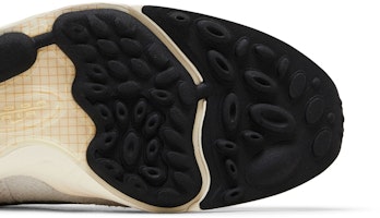 Undefeated x Nike Air Zoom Spiridon SP「幻影」 HV4847-001 Purchase Undefeated x Nike Air Zoom Spiridon SP「幻影」 HV4847-001