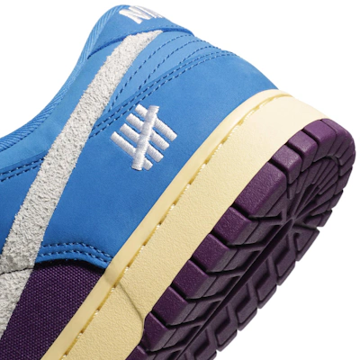 UNDEFEATED x Nike Dunk Low SP '5 On It'