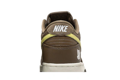 UNDEFEATED x Nike Dunk Low SP 'Canteen'