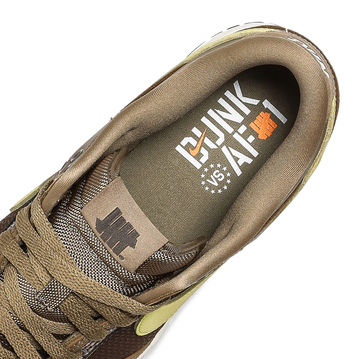 UNDEFEATED x Nike Dunk Low SP 'Canteen'