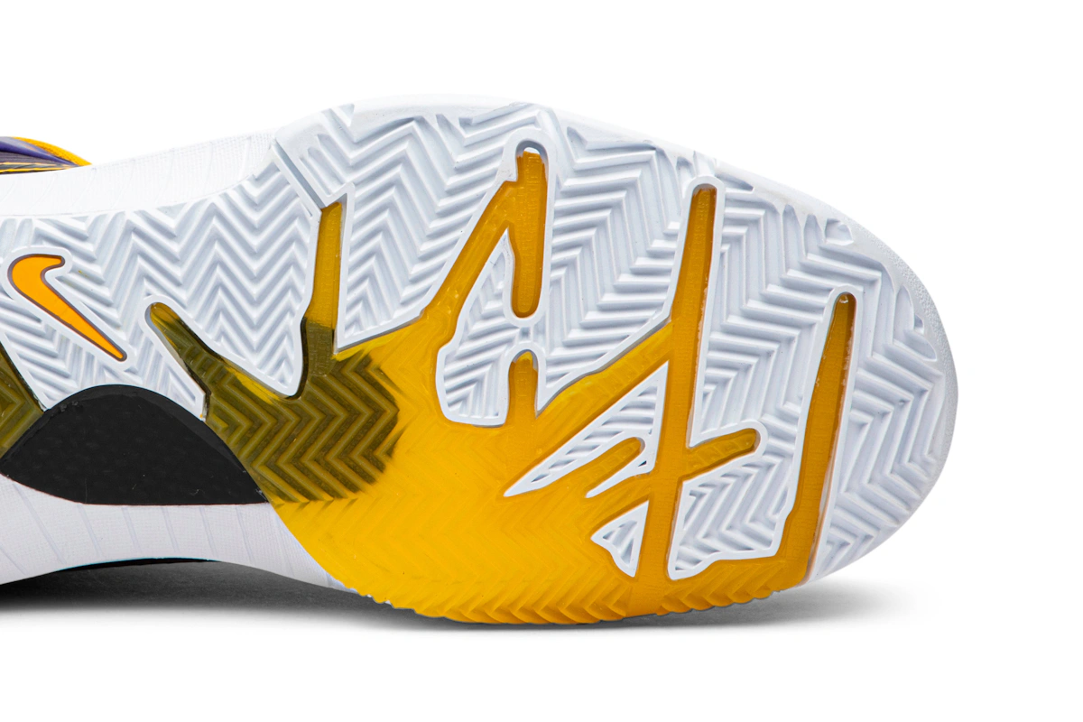 UNDEFEATED x Nike Kobe 4 Protro 'Court Purple' CQ3869-500