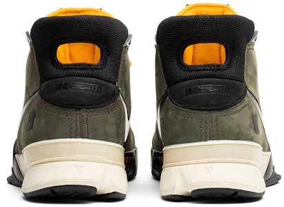 UNDEFEATED x Nike Zoom Kobe 1 Protro 'Flight Jacket' Jaket Tempur MNBSKT-156 Details for UNDEFEATED x Nike Zoom Kobe 1 Protro 'Flight Jacket' Jaket Tempur MNBSKT-156