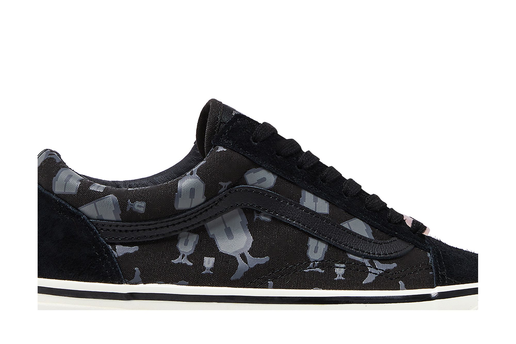 Order Undefeated x Vans OG Old Skool LX ''U-Man - Ombre Foncée'' VN0A4P3XBMA