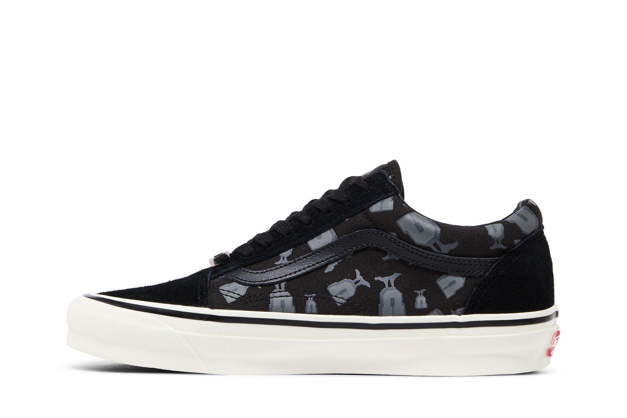 Lookbook Undefeated x Vans OG Old Skool LX ''U-Man - Ombre Foncée'' VN0A4P3XBMA