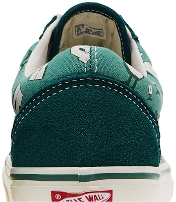 Undefeated x Vans OG Old Skool LX 'U-Man Bistro - Green' VN0A4P3X7AF Sizing Undefeated x Vans OG Old Skool LX 'U-Man Bistro - Green' VN0A4P3X7AF