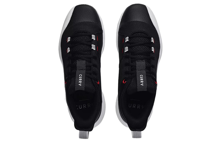 Shop Under Armour 3Z5 '黑白' 3023087-006