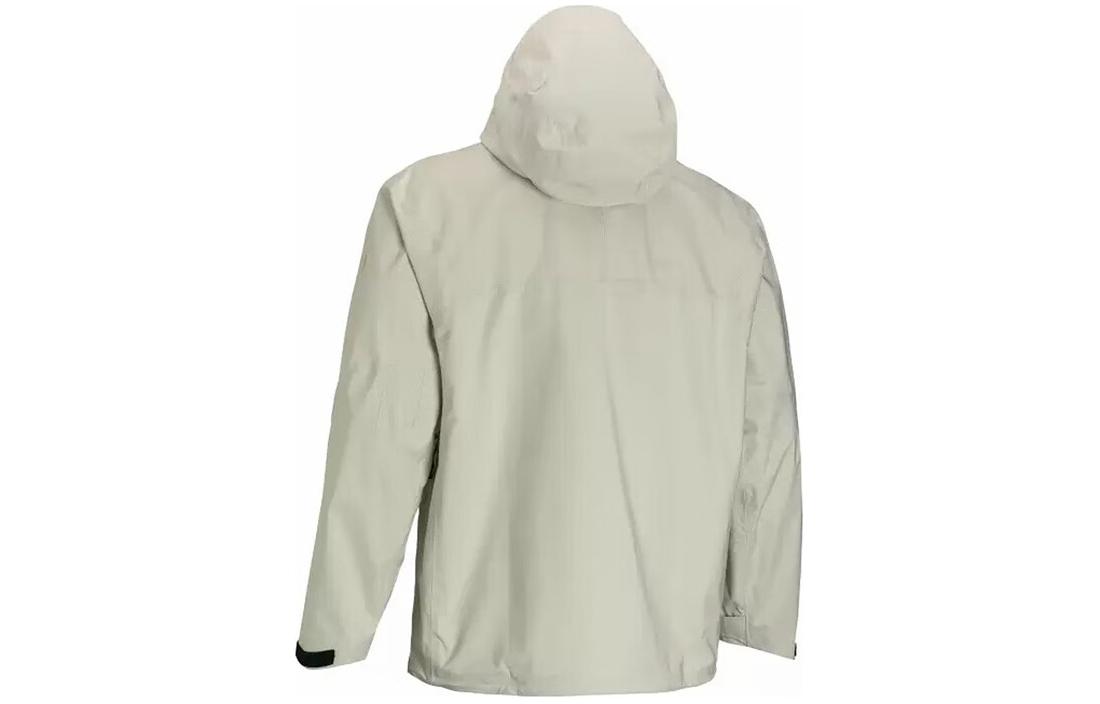 Lookbook Under Armour  素色拉鍊連帽外套 米白色. 1387991-273