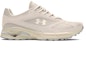 Order Under Armour Apparition 'Summit White Ivory Dune' Putih Gading Dune 3027596-100