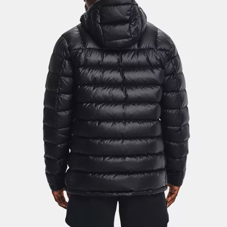 Details for Under Armour Jaket Latihan Kalis Air Hitam. 1364889-001