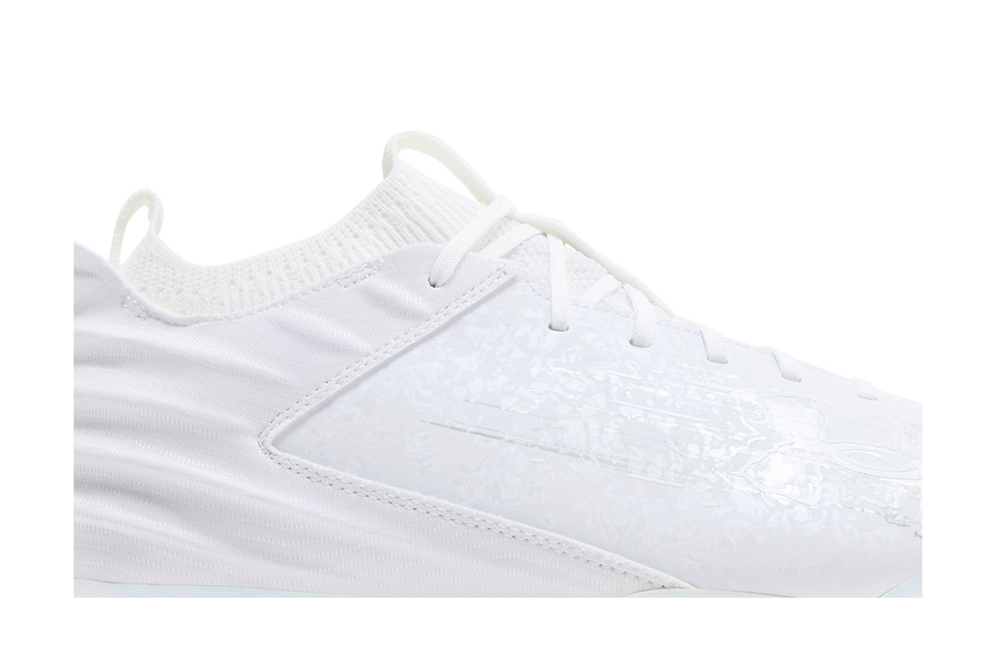 Order Under Armour Blur 2 MC Suede 'Putih Perak Metalik' 3027978-101