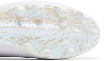 UA blur2 MCスエード 白/メタリックシルバー 3027978-101 Purchase UA blur2 MCスエード 白/メタリックシルバー 3027978-101