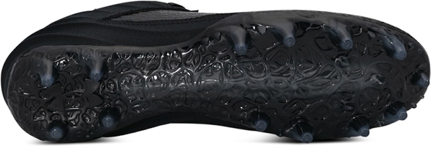 Under Armour Blur Smoke 2.0 MC 'Hitam' Sepatu Olahraga 3026330-003 Purchase Under Armour Blur Smoke 2.0 MC 'Hitam' Sepatu Olahraga 3026330-003