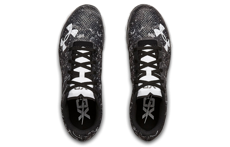 Shop Under Armour Brigade XC Low Spikeless ''Schwarz Weiß'' 3023691-001