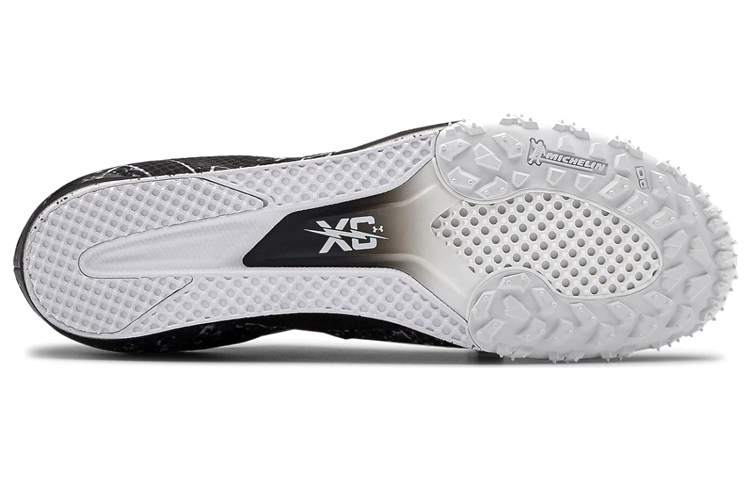 Purchase Under Armour Brigade XC Low Spikeless ''Schwarz Weiß'' 3023691-001